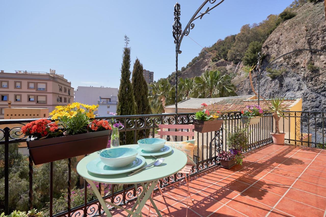 Villa Rosita Suites En Playa De La Malagueta Con Terraza Malaga Luaran gambar